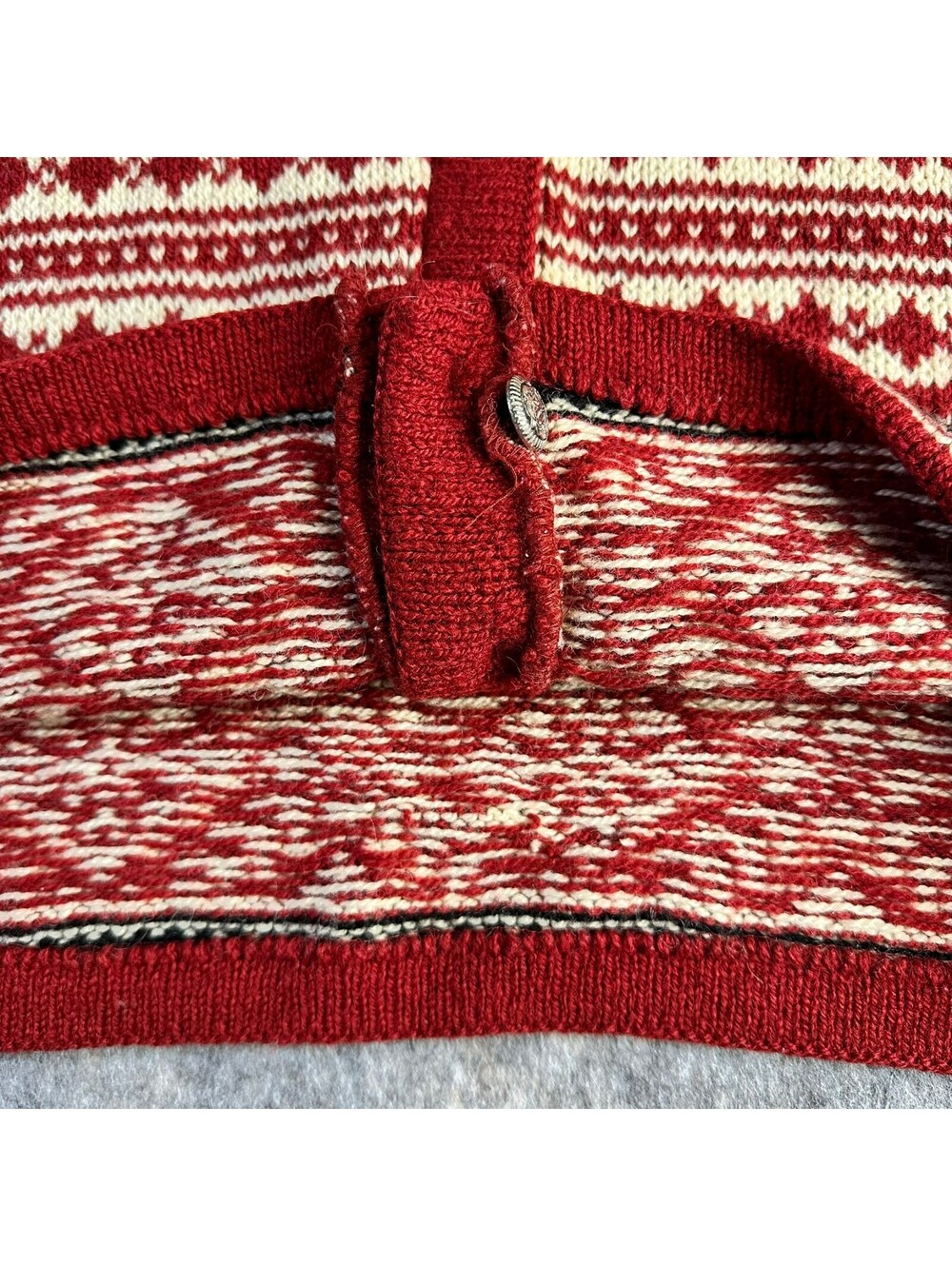 Vintage L.L. Bean Red Nordic Fair Isle Pewter Button Wool Cardigan Sweater Sz L - Picture 10 of 15
